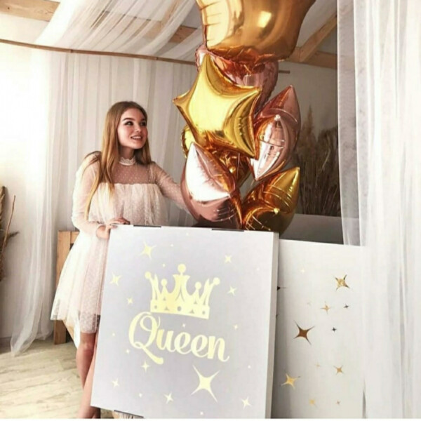 Коробка сюрприз для королевы
